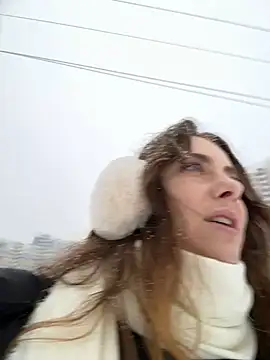 MariiD online show from 12-16-24, 09:57