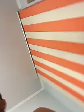 Snapshot of Love4sud chatting on 11-05-25, 05:54 Love4sud online show from 11-05-25, 05:54