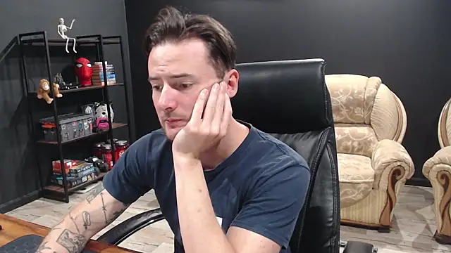 MihasikD online show from 10-31-25, 07:16