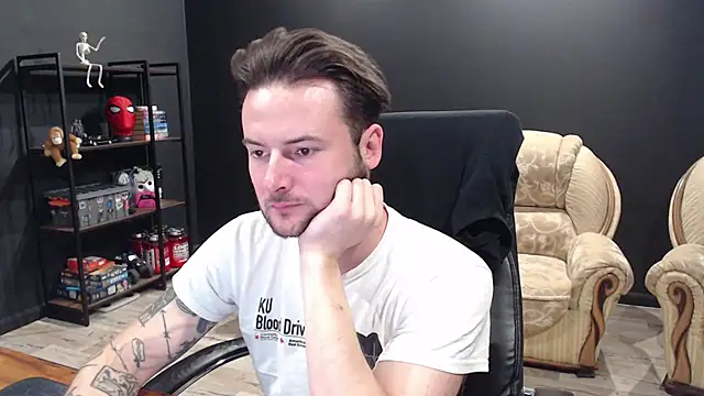 MihasikD online show from 11-28-25, 06:13