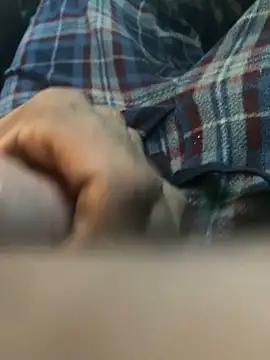 Snapshot of mikeylong chatting on 01-03-25, 03:33 mikeylong online show from 01-03-25, 03:33