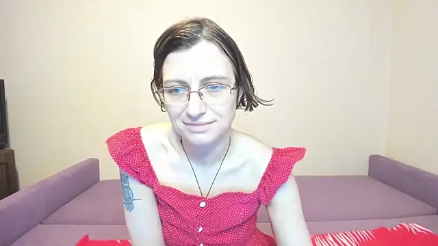 Snapshot of MarilynDream chatting on 03-17-25, 05:05 MarilynDream online show from 03-17-25, 05:05