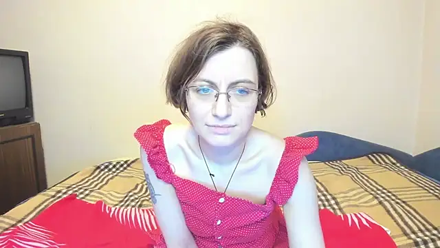 Snapshot of MarilynDream chatting on 03-04-25, 04:41 MarilynDream online show from 03-04-25, 04:41