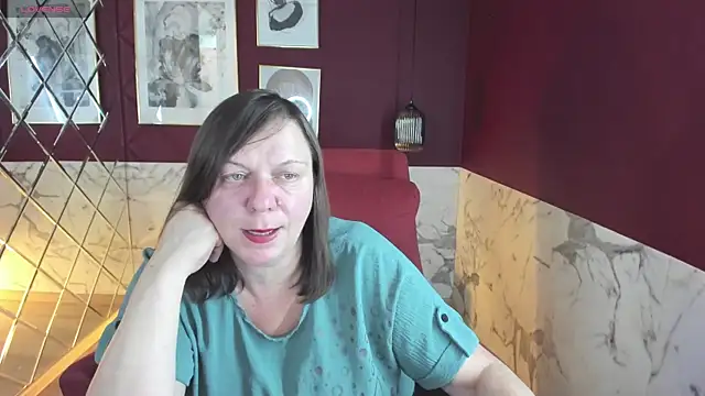 Snapshot of KellyPerfection chatting on 09-22-25, 08:26 KellyPerfection online show from 09-22-25, 08:26