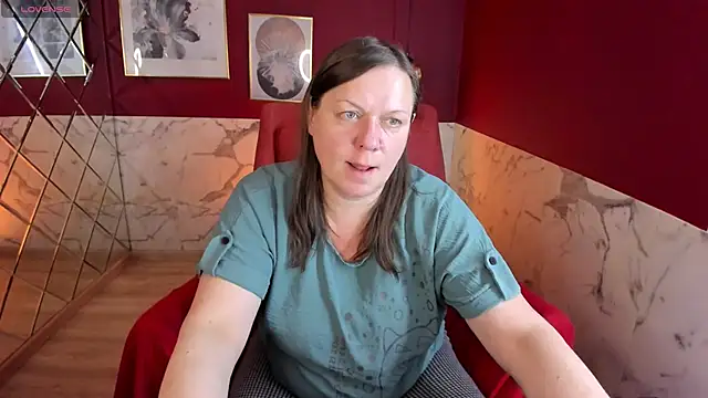 Snapshot of KellyPerfection chatting on 06-07-26, 08:41 KellyPerfection online show from 06-07-26, 08:41