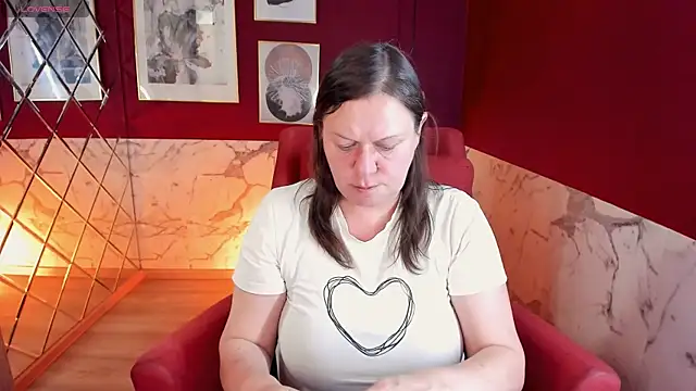 Snapshot of KellyPerfection chatting on 05-31-26, 08:42 KellyPerfection online show from 05-31-26, 08:42