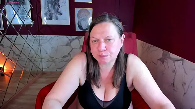 Snapshot of KellyPerfection chatting on 06-10-26, 06:58 KellyPerfection online show from 06-10-26, 06:58
