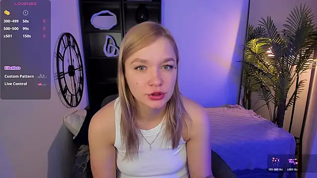 BellaDreamy online show from 12-16-25, 05:44