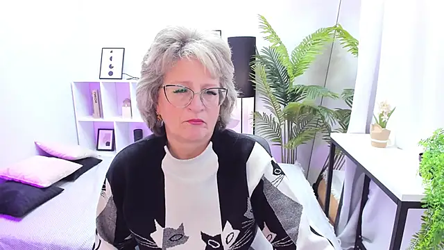EvelynJoyful online show from 10-24-25, 05:17