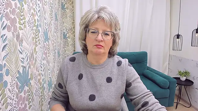 EvelynJoyful online show from 02-02-26, 05:06