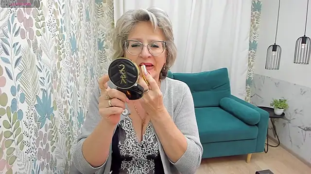 EvelynJoyful online show from 02-03-25, 11:53
