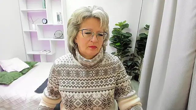 EvelynJoyful online show from 01-06-26, 05:00