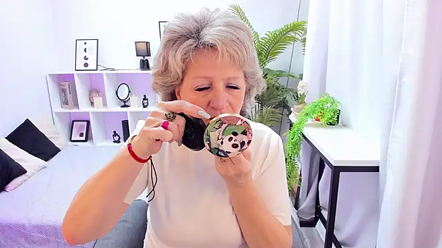 EvelynJoyful online show from 11-04-25, 05:11