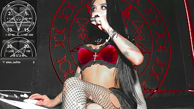 Snapshot of Depresion_Black chatting on 02-15-25, 02:04 Depresion Black online show from 02-15-25, 02:04