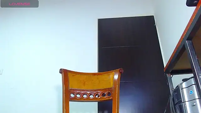 ashelymalefica online show from 05-18-26, 07:40