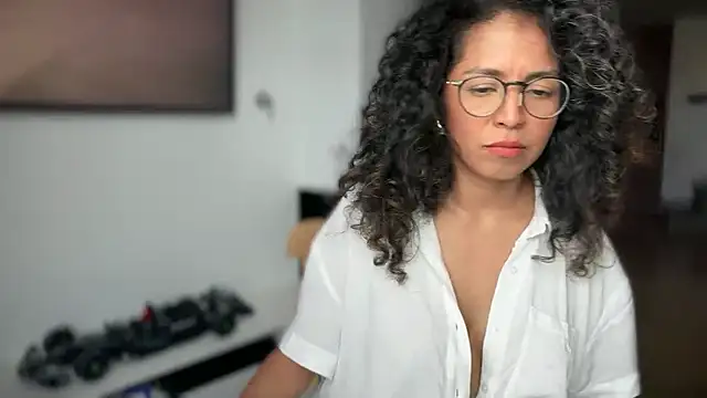 illaroom online show from 10-30-25, 07:44