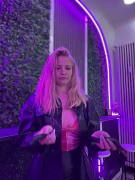 AnastasiaAniess online show from 04-04-26, 09:21