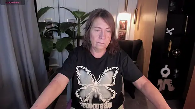 LindaPassionate online show from 07-24-26, 05:14