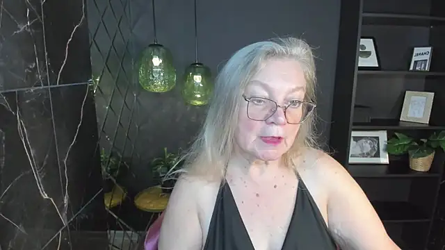 NataliMellow online show from 11-15-25, 01:15