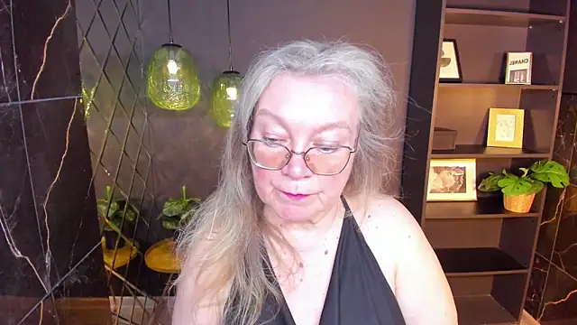 NataliMellow online show from 05-18-26, 01:16
