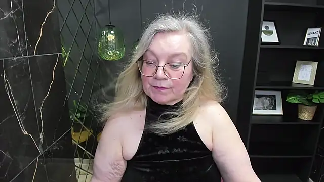Snapshot of NataliMellow chatting on 02-26-25, 07:42 NataliMellow online show from 02-26-25, 07:42