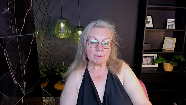 Snapshot of NataliMellow chatting on 07-25-26, 01:06 NataliMellow online show from 07-25-26, 01:06