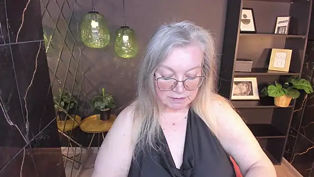 NataliMellow online show from 05-11-26, 04:04