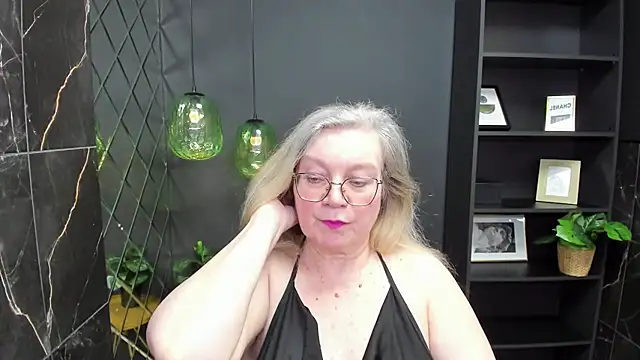 Snapshot of NataliMellow chatting on 03-09-25, 04:22 NataliMellow online show from 03-09-25, 04:22