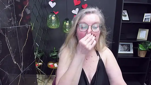 Snapshot of NataliMellow chatting on 02-17-25, 07:23 NataliMellow online show from 02-17-25, 07:23