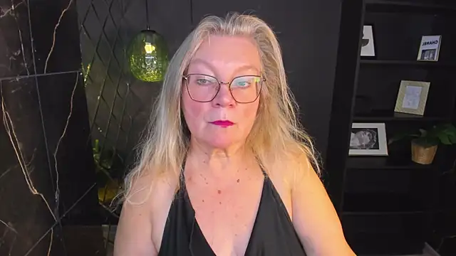 NataliMellow online show from 10-27-25, 01:12