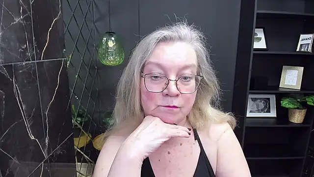 Snapshot of NataliMellow chatting on 02-22-25, 01:13 NataliMellow online show from 02-22-25, 01:13