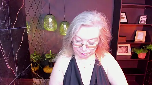 NataliMellow online show from 05-28-26, 01:17