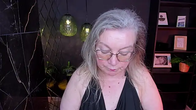 Snapshot of NataliMellow chatting on 07-04-26, 01:15 NataliMellow online show from 07-04-26, 01:15