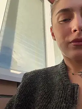 Snapshot of so_cutes chatting on 03-19-25, 01:29 so cutes online show from 03-19-25, 01:29