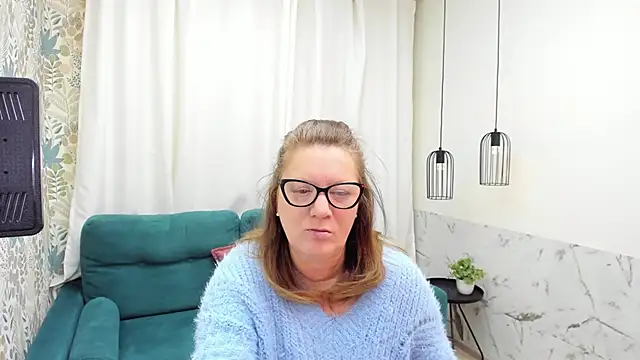 LeaPure online show from 02-21-26, 05:09