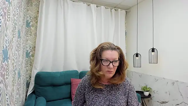 LeaPure online show from 04-04-26, 05:14