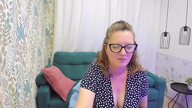 LeaPure online show from 11-29-25, 05:24