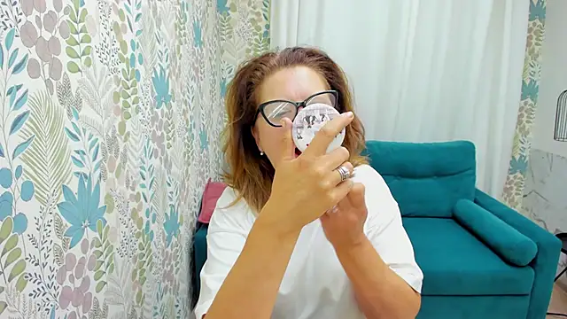 LeaPure online show from 09-21-25, 05:12