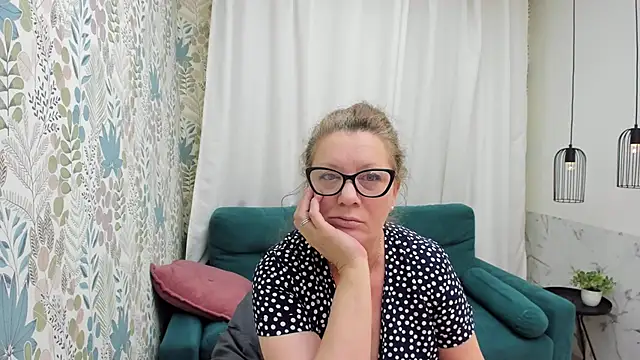 LeaPure online show from 03-22-26, 05:10