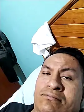 Snapshot of gusaven chatting on 11-10-25, 08:58 gusaven online show from 11-10-25, 08:58