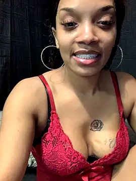 Rakiyahcharms online show from 11-18-25, 02:27