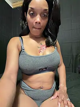 Snapshot of Rakiyahcharms chatting on 07-10-26, 07:03 Rakiyahcharms online show from 07-10-26, 07:03