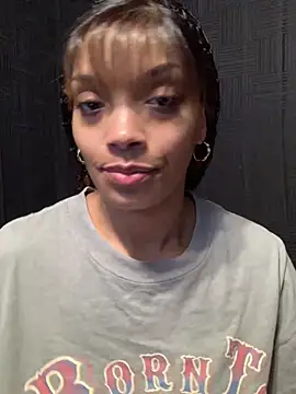 Rakiyahcharms online show from 02-18-26, 02:20