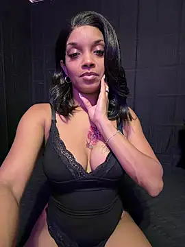 Snapshot of Rakiyahcharms chatting on 07-14-26, 02:05 Rakiyahcharms online show from 07-14-26, 02:05