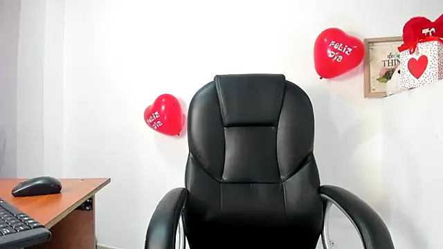 Snapshot of brittaanya chatting on 02-13-25, 07:35 brittaanya online show from 02-13-25, 07:35