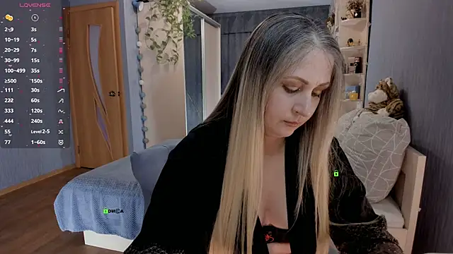 SweetLanna online show from 02-08-25, 06:33