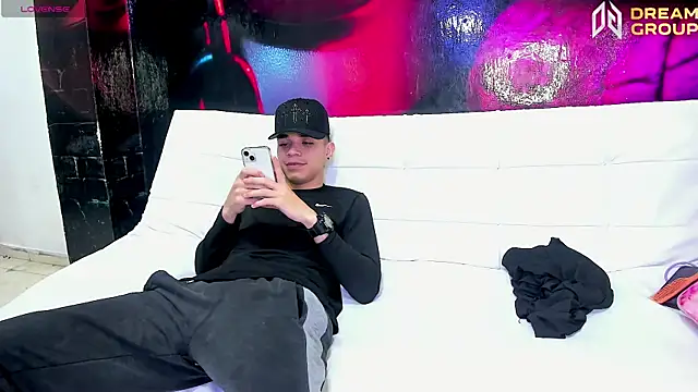 AmazingPartys online show from 04-05-26, 01:29