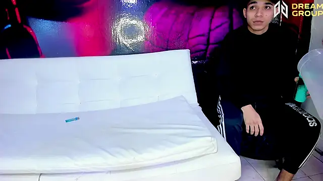 AmazingPartys online show from 01-06-26, 02:15