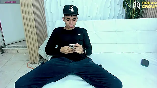 AmazingPartys online show from 04-06-26, 02:29