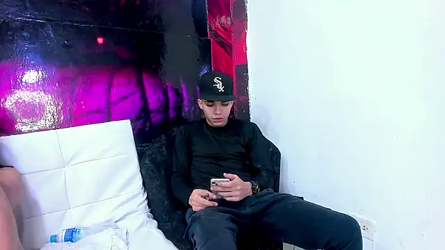 AmazingPartys online show from 03-21-26, 01:37